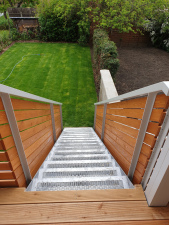 dreveny-obklad-balkonu_sibirsky-modrin_osmo013_1905-16