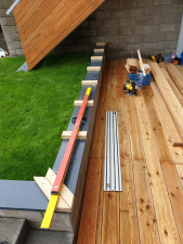 dreveny-obklad-balkonu_sibirsky-modrin_osmo013_1905-23